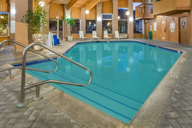 Hotel Baymont Inn And Suites Yreka