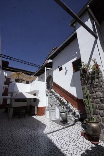 Kusipaqari Hotel