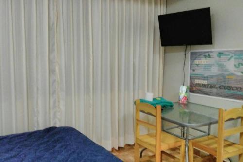 Hostal Antarki Guest House
