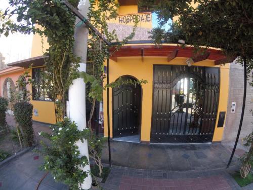 Hostal Ballenita Hospedaje