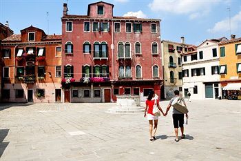 Hotel Rialto Project Apartments