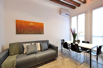 Hotel Rialto Project Apartments