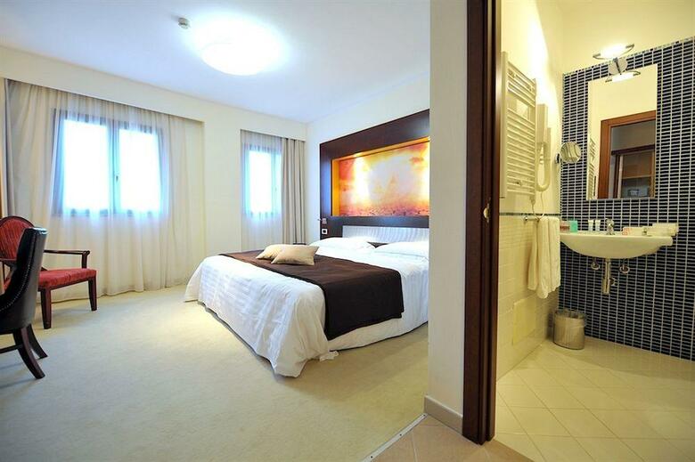 Hotel Mercure Olbia Hermaea