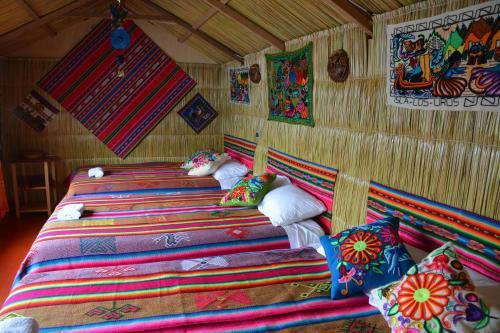 Uros Aruntawi Lodge