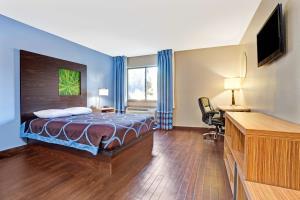 Hotel Super 8 Louisville Airport