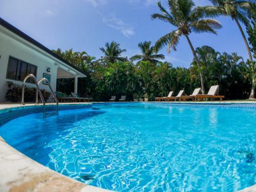 Villa 5 Min From The Beach!