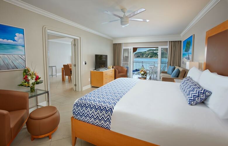 Hotel Divi Little Bay Beach Resort