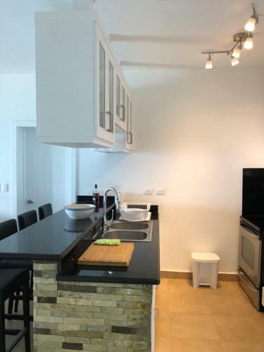 Apartamento Hill Top Condos 5c