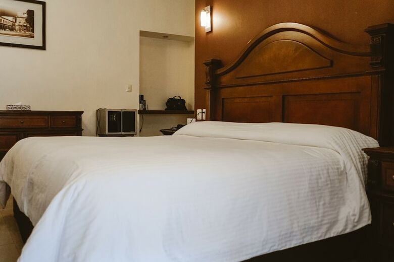 Hotel Puebla De Anta�o