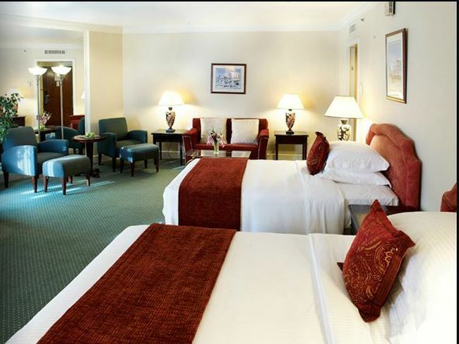 Radisson Blu Hotel, Dubai Deira Creek