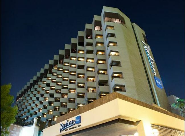 Radisson Blu Hotel, Dubai Deira Creek
