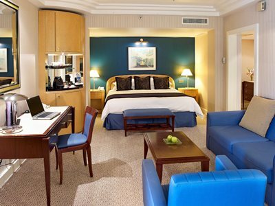 Radisson Blu Hotel, Dubai Deira Creek