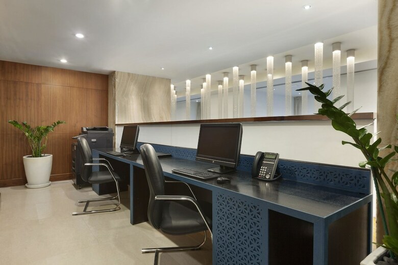 Hotel Ramada By Wyndham Downtown Dubai