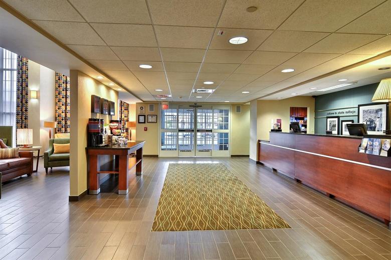 Hotel Hampton Inn & Suites State College Pa