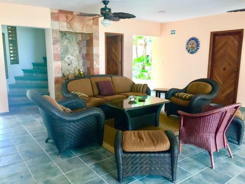 Hotel Nah Uxibal Villa And Casitas