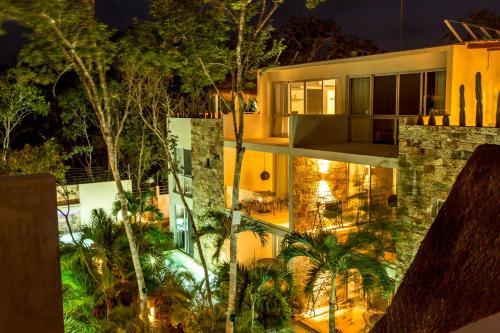 Hotel Alma De Flores
