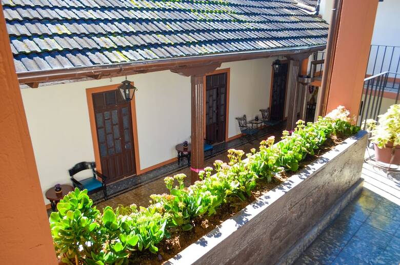Hotel Villa De Flores