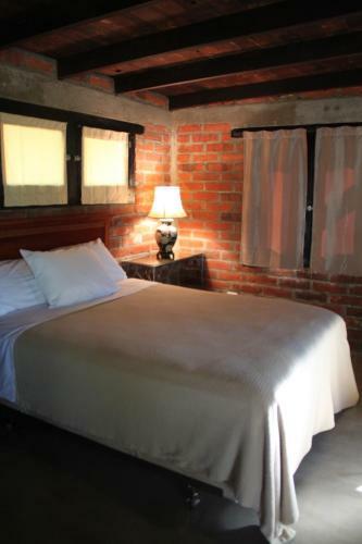 Las Orquideas Cabins