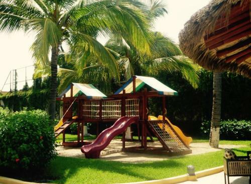 Grand Residencial Ixtapa Apartment