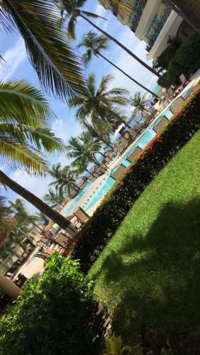 Grand Residencial Ixtapa Apartment
