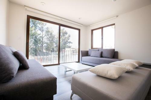 Apartamento Departamento 2 Br Cerca De La Aurora