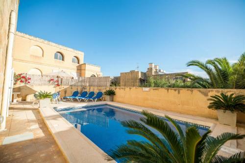 Villa Girardu Holiday Home