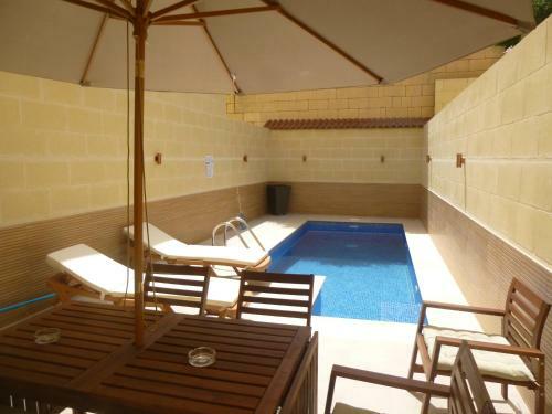 Ic-cens Ta' Kola B&B