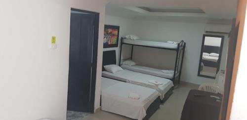 Hotel Imperio Inn 74