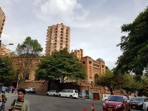 Aparta-estudio Tipo Loft Centro Ineternacional Bogota-colombia
