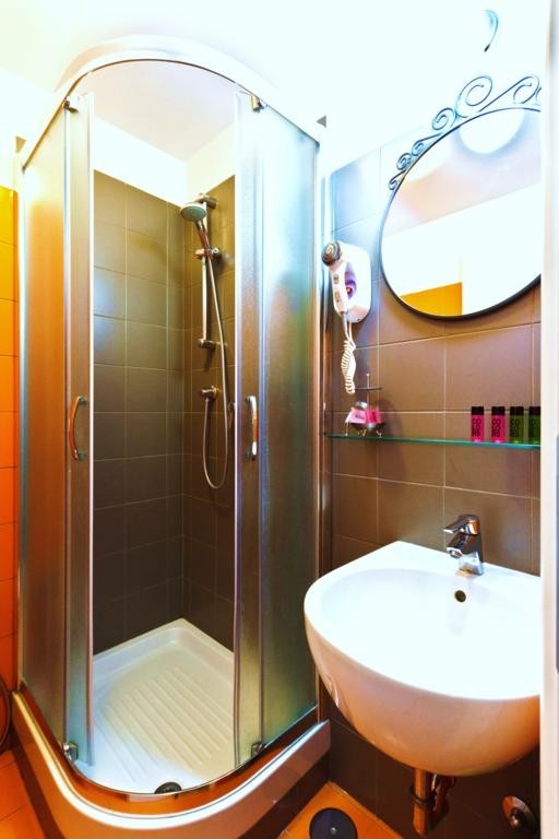 Bed & Breakfast Dream Station