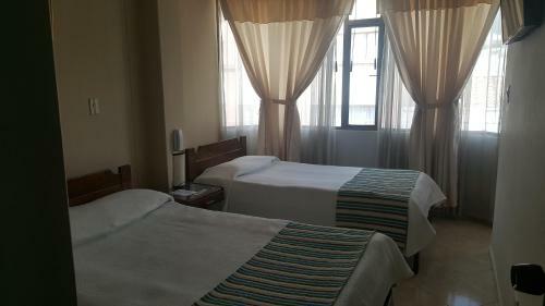 Shalom Hotel - Duitama