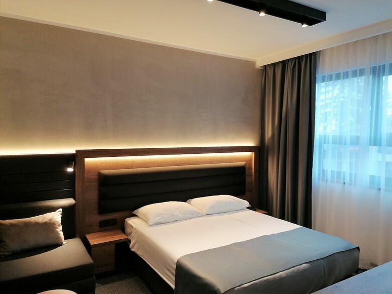 Hotel Aristos