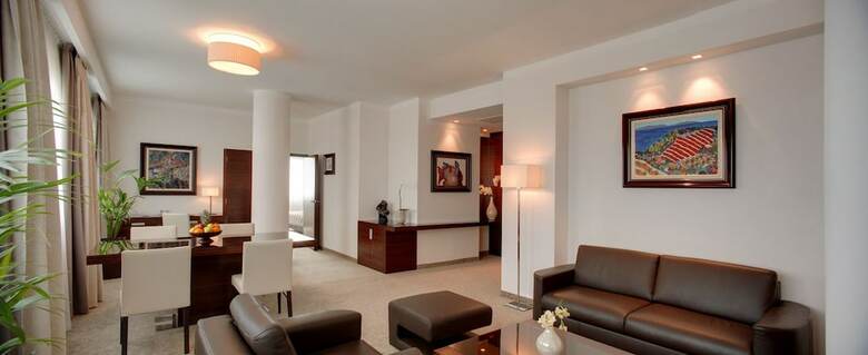 Hotel Aristos