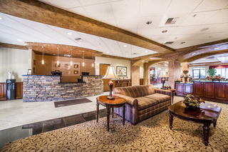 Hotel Comfort Inn & Suites