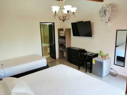 Hotel Santa Maria De Las Aguas Pe�ol