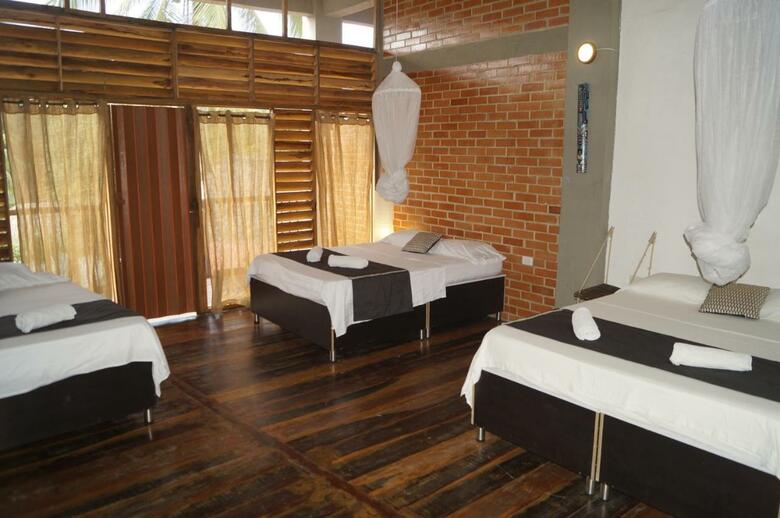 Hotel I Wanna Palomino