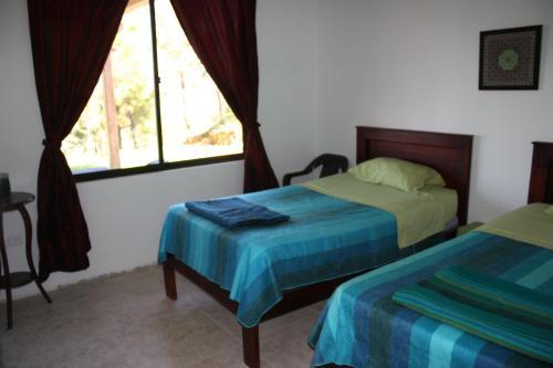 Bed & Breakfast Waterfall Caf� Retreat