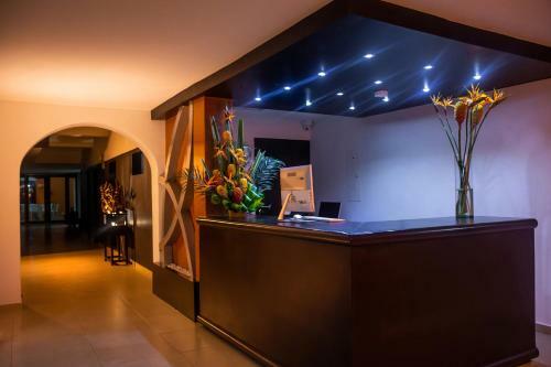 Hotel Yalconia
