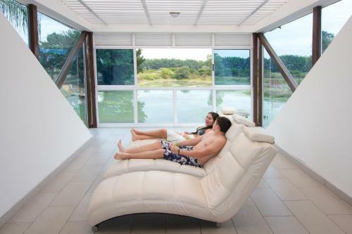 Hotel Lake House Resort