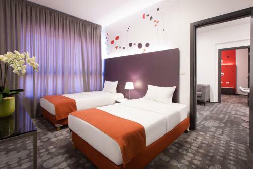 Hotel 35 Rooms