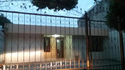 Casa De Familia