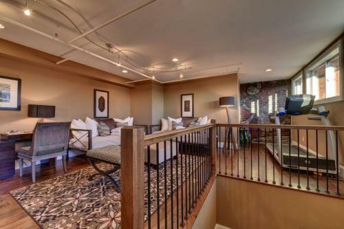 Apartamento Ellington Loft Condo