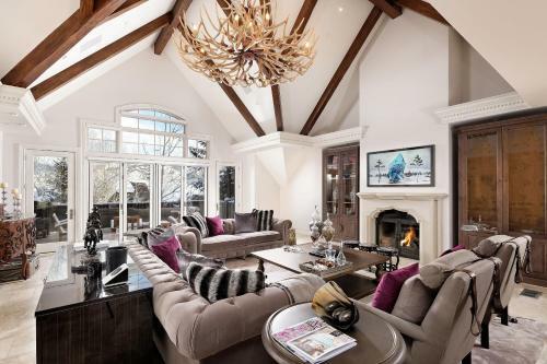 Villa Oregon Trail - Four Bedroom Home