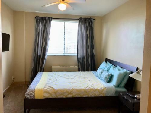 Apartamento Downtown 1 Bedroom Apt 605