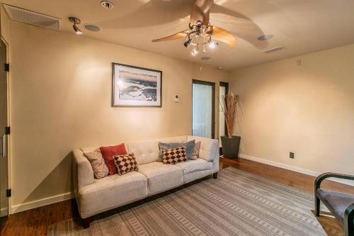 Apartamento Enfield Sanctuary Near Downtown