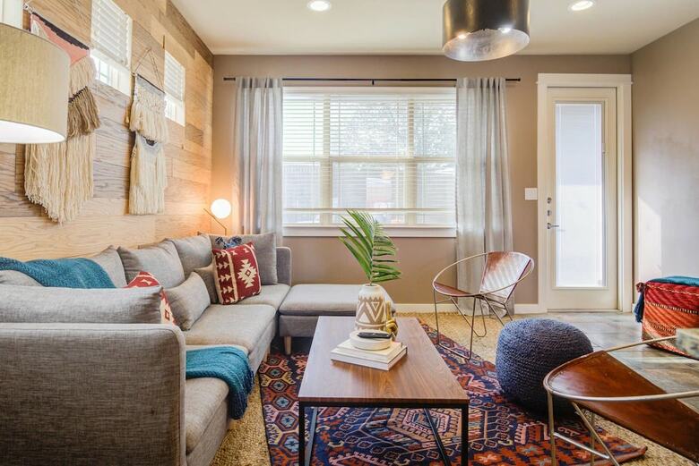 Spacious 3br/3ba Minutes From Dt By Domio