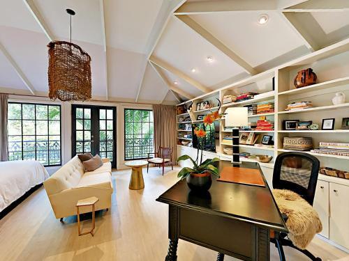 Forest Trail 1625 Home