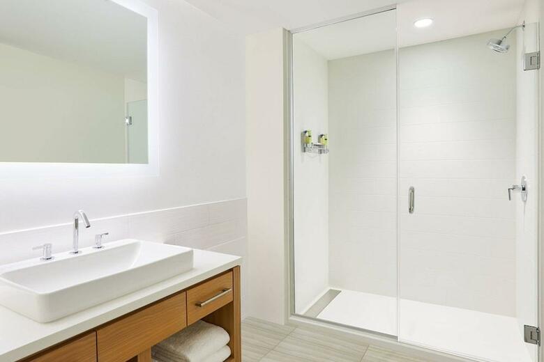 Hotel Element Austin Downtown