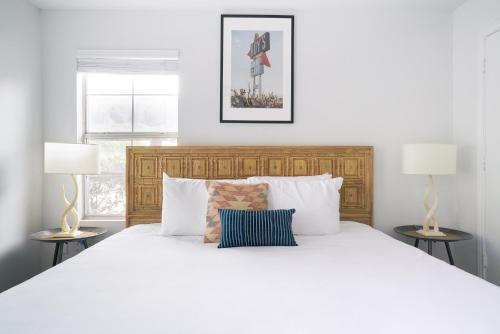 The Domain Premier Suites By Sonder