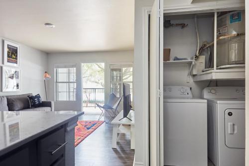 The Domain Premier Suites By Sonder